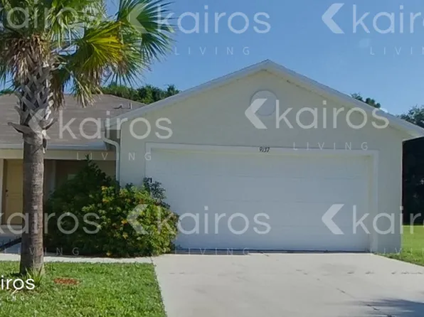 9137 Aegean Cir, Lehigh Acres, FL 33936