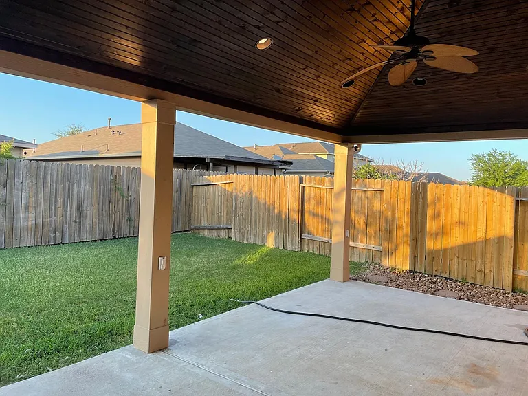 1215 Wallflower Ave — Photo 26