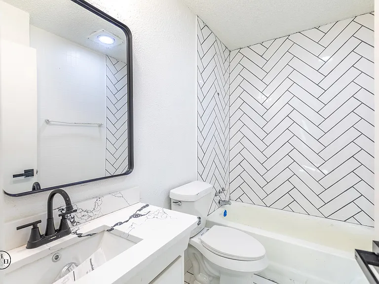 2318 May Ln — Photo 6