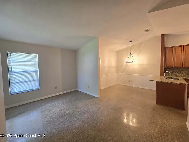 1697 Parakeet Ct — Photo 4