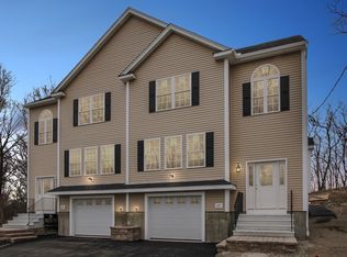 63 Marjorie St, Worcester, MA 01604