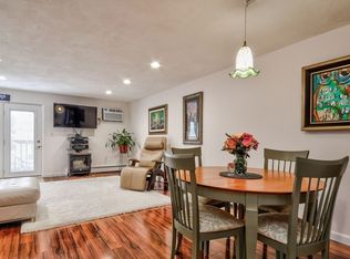 89 Spring St APT 4, Watertown, MA 02472