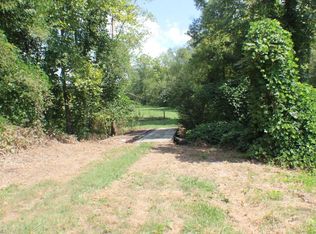 000 Toms Creek Church Rd, Pilot Mountain, NC 27041