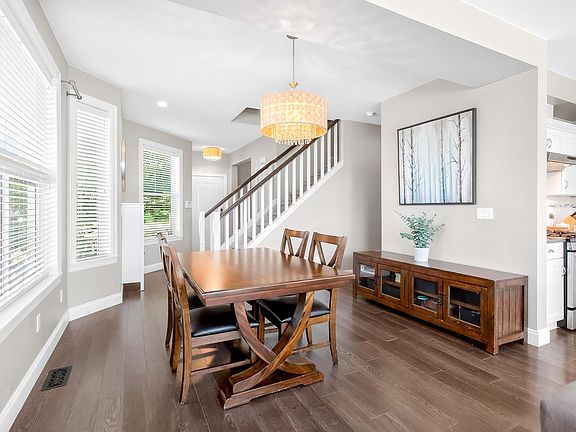5th image of 1395 Marguerite St #5