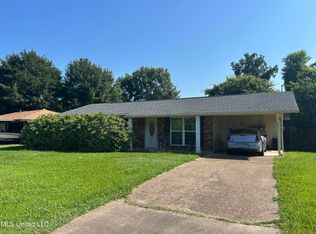 1213 Apple St, Vidalia, LA 71373