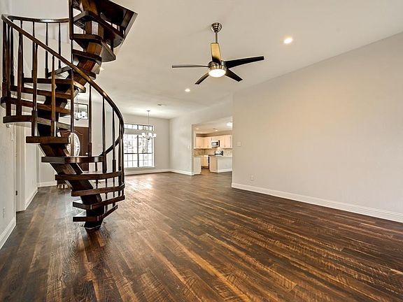 5th image of 8901 Briarwood Dr