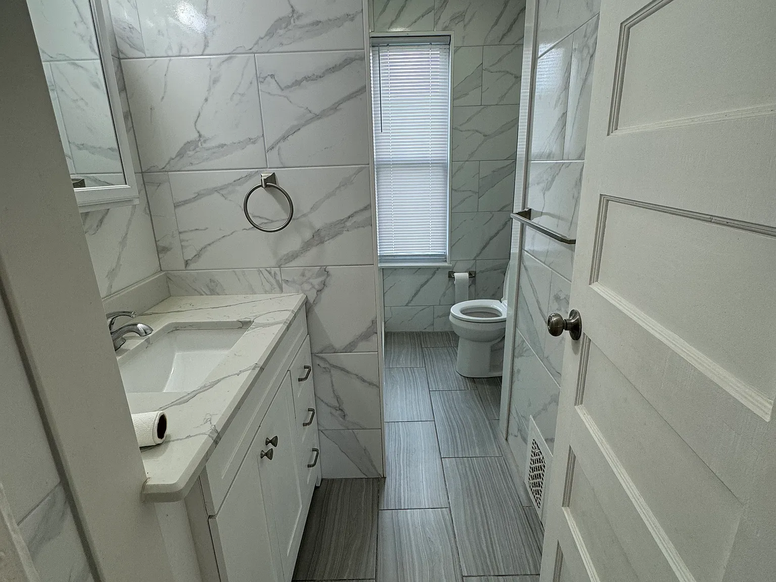 3 bed, 1100 sqft, $2,800 — Photo 1