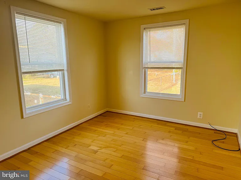 45326 Stark Dr — Photo 14