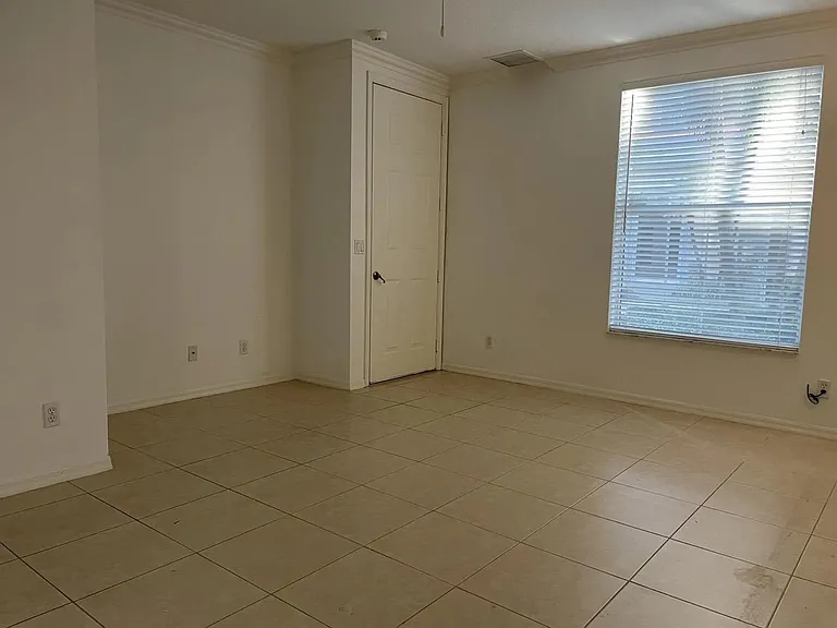4229 E Main St — Photo 10