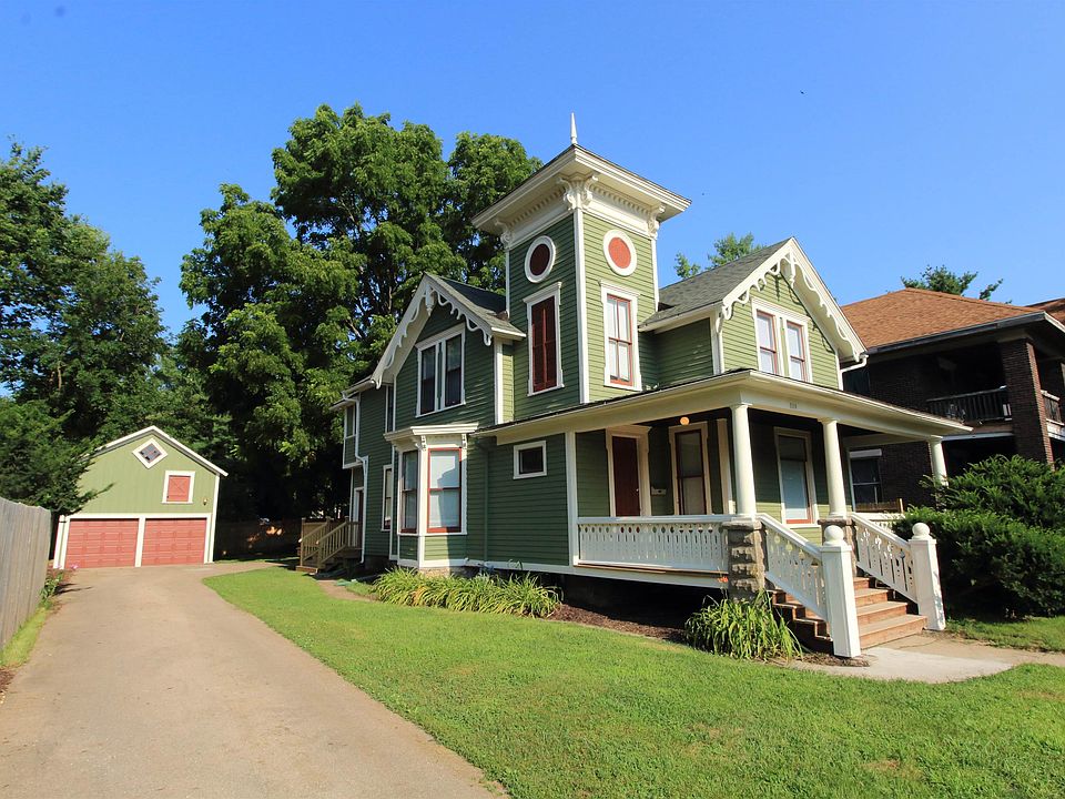 1st image of 526 N Rockton Ave