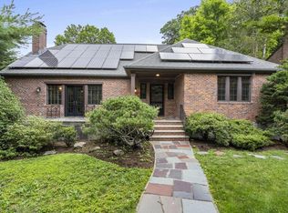 30 Glendale Rd, Newton, MA 02459