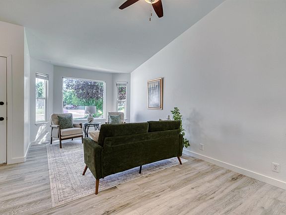5th image of 3775 E Wormwood Ct