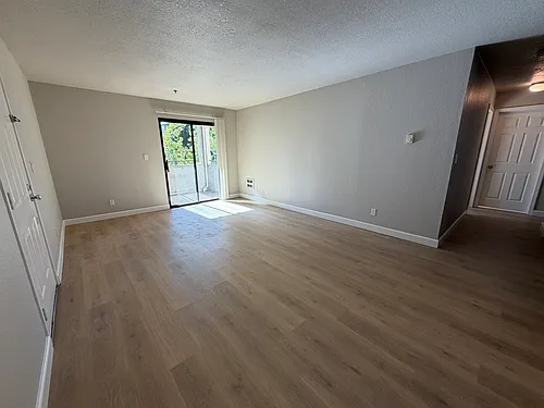 880 E Fremont Ave Photo 1