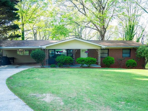 991 Lakemont Dr, Gainesville, GA 30501