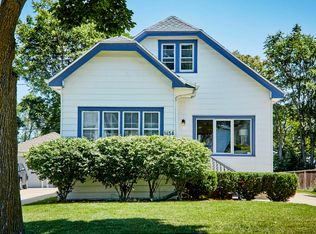 1454 S 86th St, West Allis, WI 53214