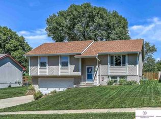 11254 Corby St, Omaha, NE 68164