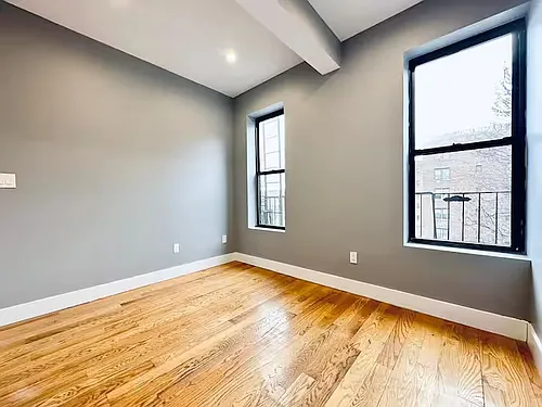 33 Lenox Rd Photo 1