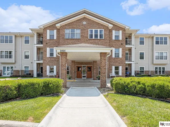 2425 Folkways Blvd APT 324, Lincoln, NE 68521