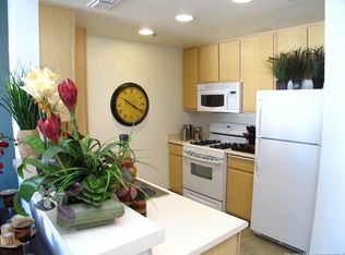 1771 W Rio Hondo Ct, Hanford, CA 93230