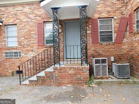 101 S Zetterower Ave #E — Photo 2