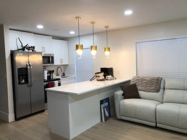 727 Hummingbird Way #1, North Palm Beach, FL 33408