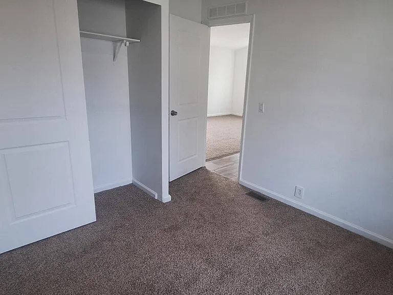 543 N Lamb #55 — Photo 22