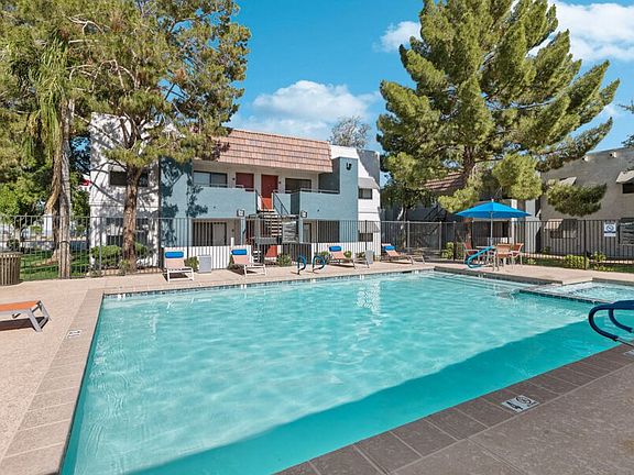 4th image of 102 W Palomino Dr #252-2