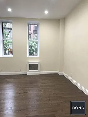 Rented by Bond New York | media 18