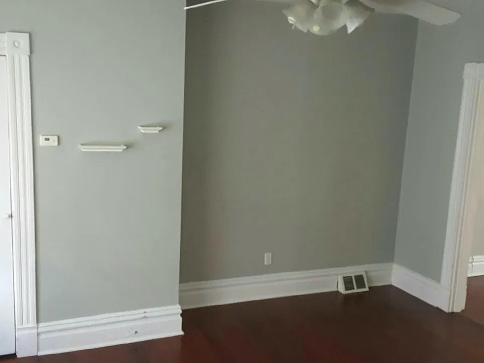 49 Sterling St