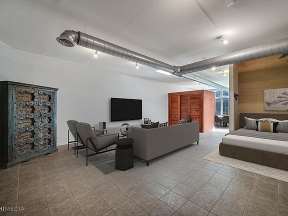 5th image of 2418 W Bloomingdale Ave APT 205