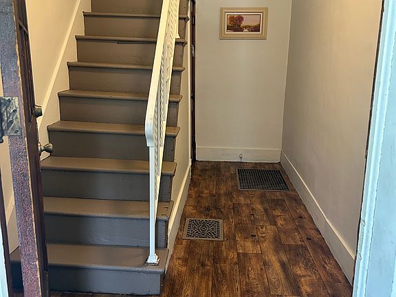 3rd image of 1102 Illinois Ave #2