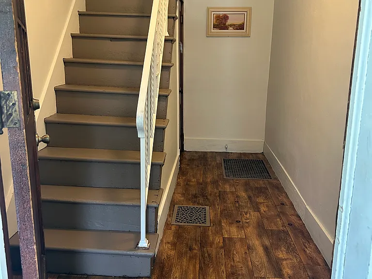 1102 Illinois Ave #2 — Photo 3