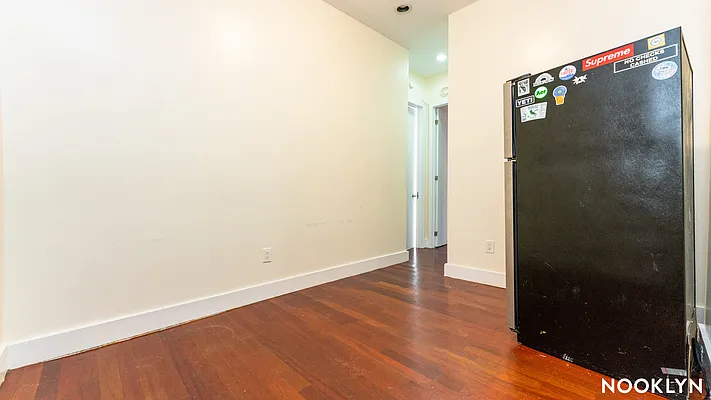 Rented by Nooklyn NYC LLC | media 7