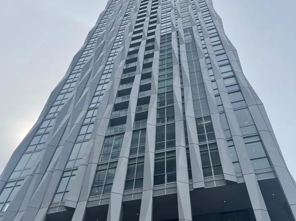 1 Yorkville Ave, Toronto, ON