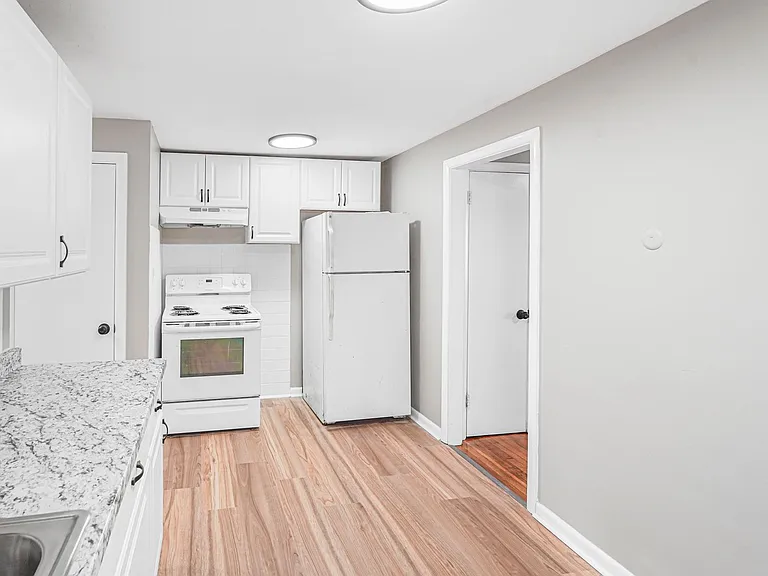 86 Whitmarsh Ave — Photo 3