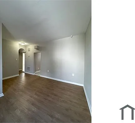 3 bed, $1,350 — Photo 2