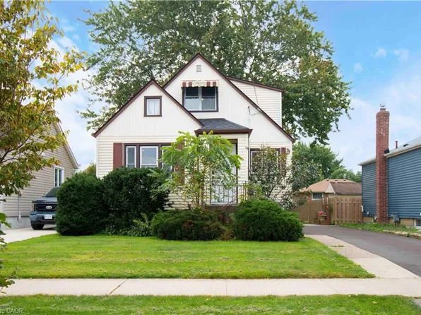 9 Bridge St, Saint Catharines, ON L2S 2V7