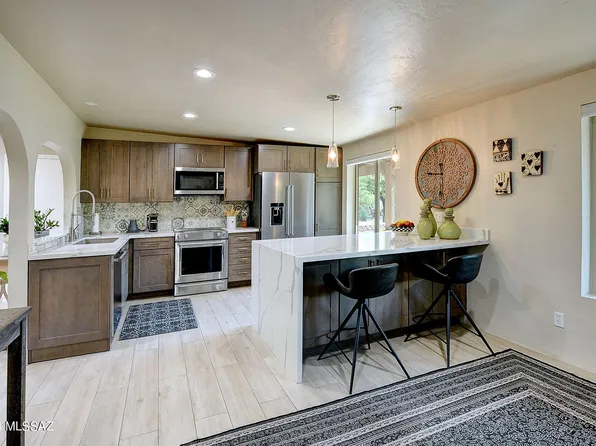 4391 N Bidahochi Dr, Tucson, AZ 85749