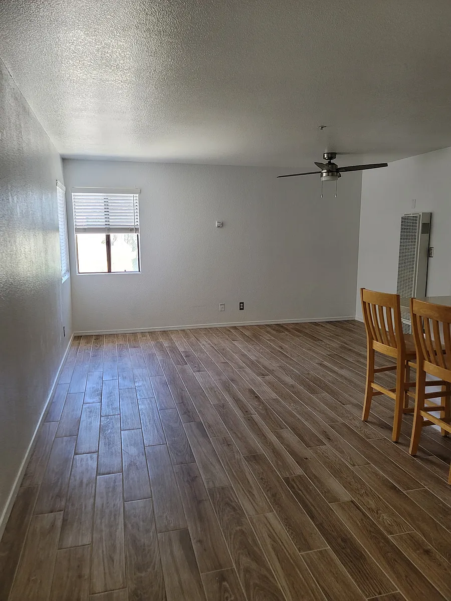 Building Photo - 515 Grande Ave #D