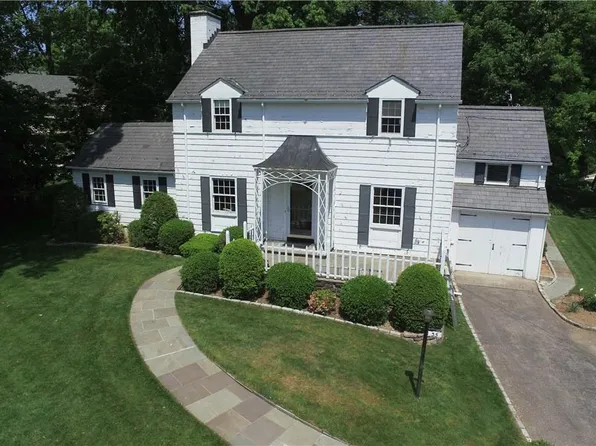 35 Rose Avenue, Eastchester, NY 10709