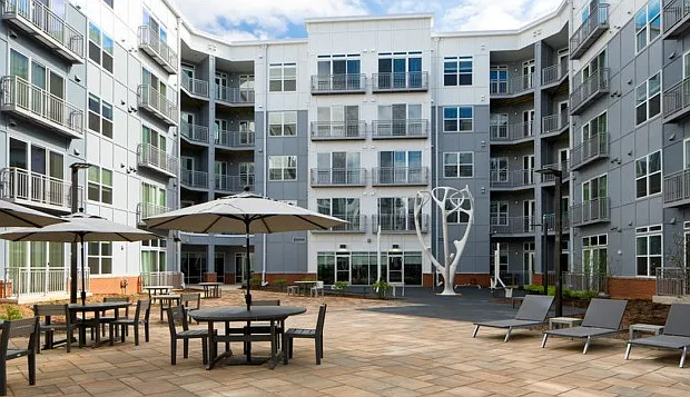 Belvoir Square — Photo 12