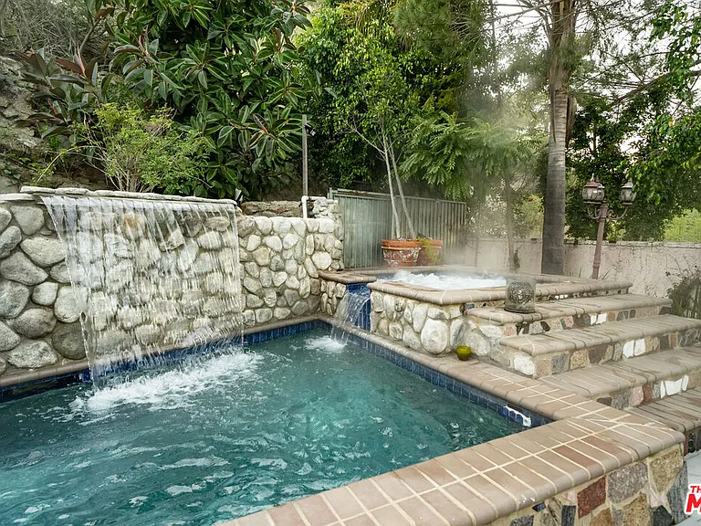 2461 Jupiter Dr — Photo 19