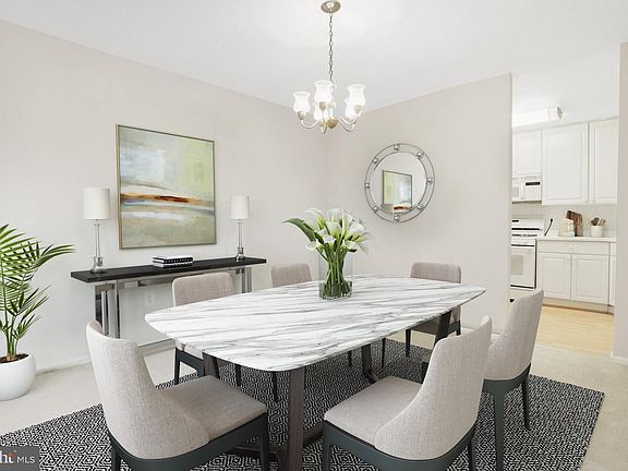 5th image of 1300 Army Navy Dr APT 627