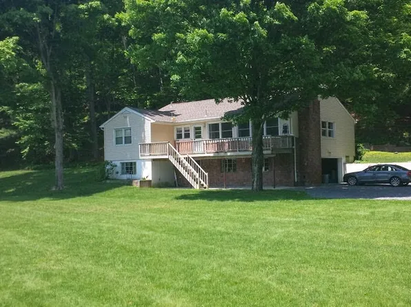 18 Stonehouse Rd, Somers, NY 10589