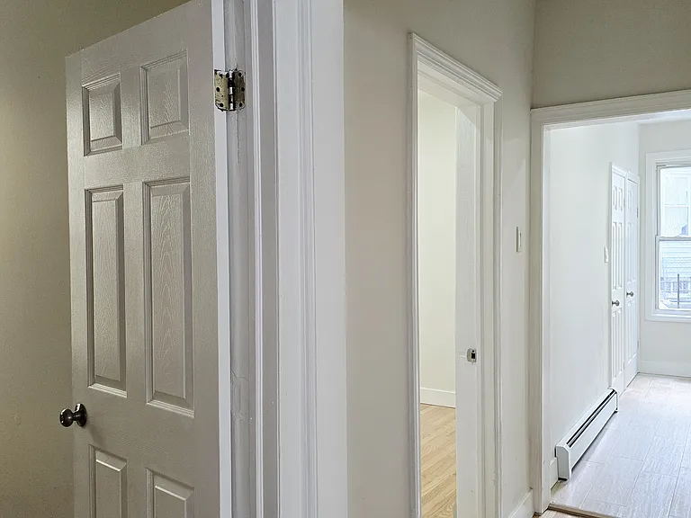 15 Dwight St — Photo 14