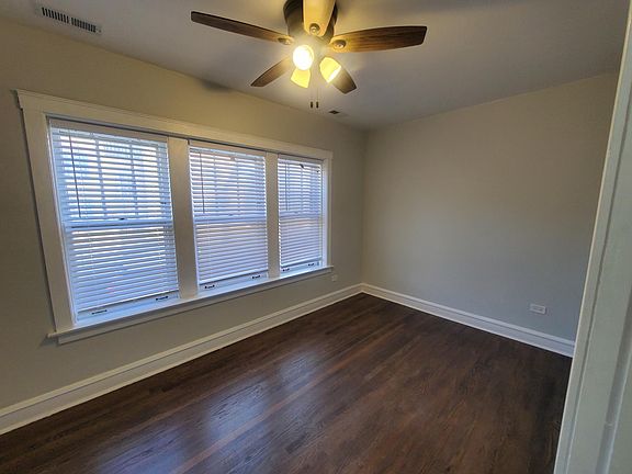 1st bedroom, left side