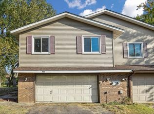 825 Clover Leaf Pkwy NE, Blaine, MN 55434