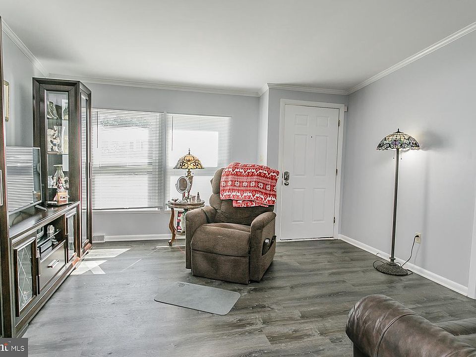 13 Bentwood Cir, Harleysville, PA 19438 MLS PAMC2082718 Zillow