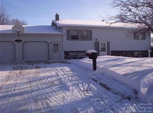 409 S 7th St, Balaton, MN 56115