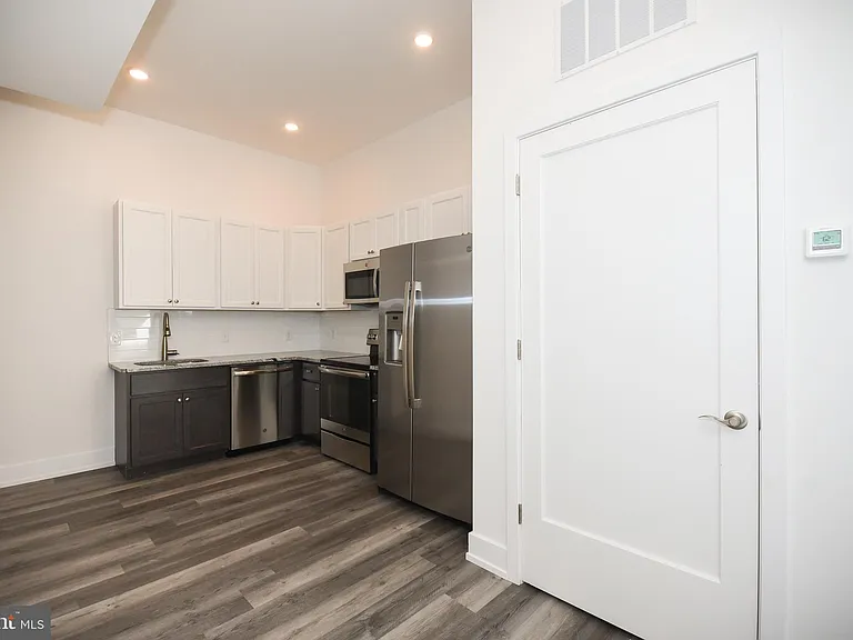6164 Ridge Ave #66-203 — Photo 4